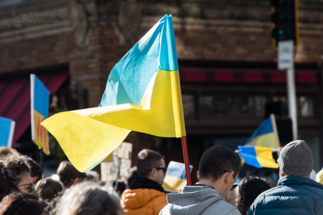 A blue and yellow Ukrainian flag