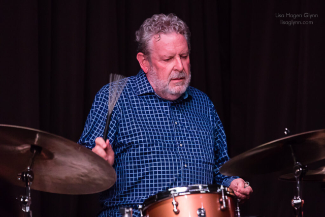 Jeff Hamilton plays drums with brushes