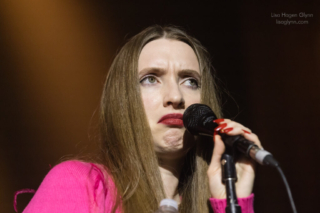 Florence Shaw (vocals)