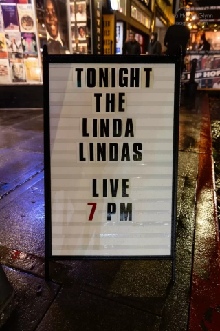 The Linda Lindas at Easy Street Records