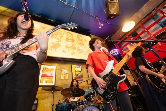 The Linda Lindas at Easy Street Records