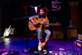 Tiny Vipers at Tractor Tavern