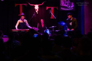 Mt. Fog at Tractor Tavern