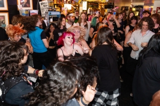 Beautiful-Freaks Beautiful Freaks at Easy Street Records (photo: Lisa Hagen Glynn).